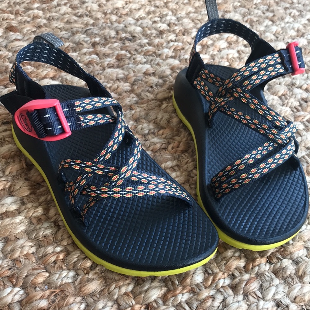 Chaco Crest Citrus ZX/1. Size 2